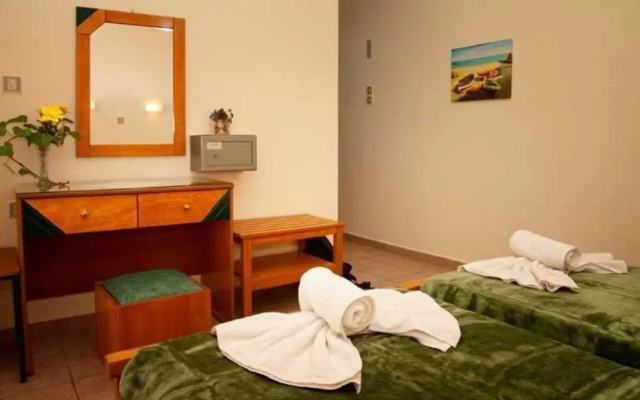 Nicolas Hotel