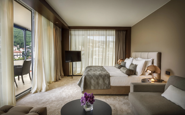 Hotel Ambasador