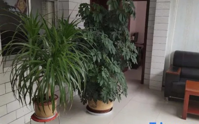 Yage Business Hotel (Lanzhou Luxi Road Branch)