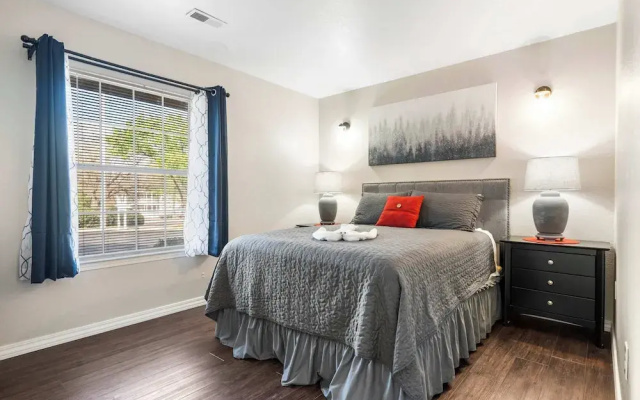Cozy Escape Stay for 4