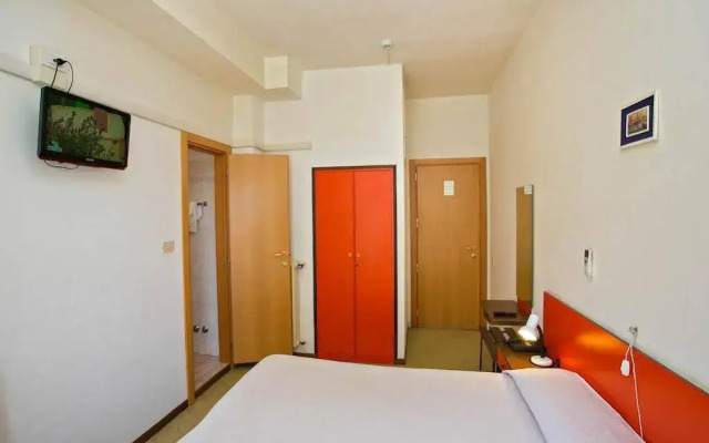 Hotel Antares