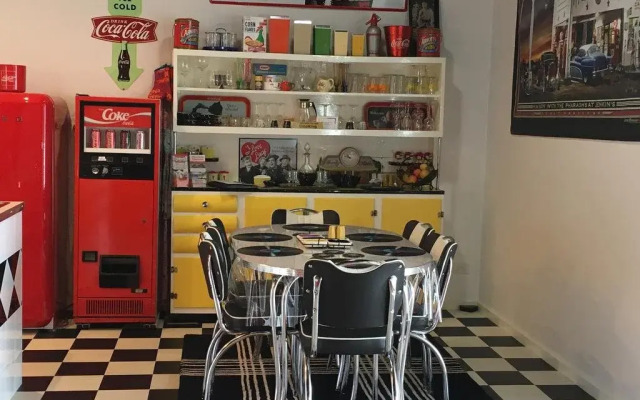Barossa Old Garage BnB