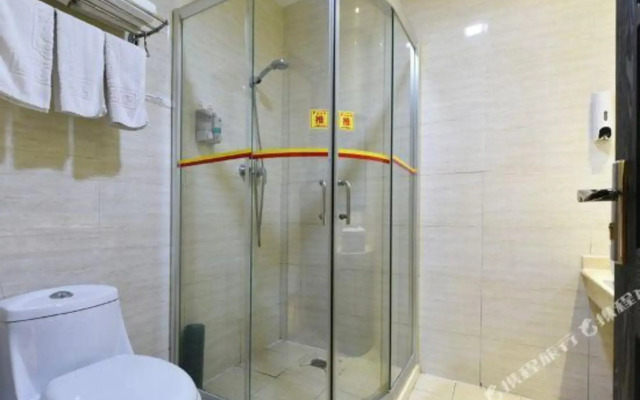 Yuexiang Hotel (Beijing Daxing Jiugong Subway Station)