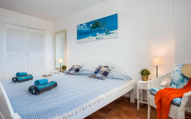 310 Great Location in las Americas, Sea Front!