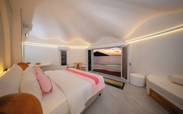 69 Resort & Beach Club by Loccal Collection, Labuan Bajo