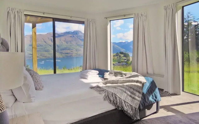 Newly Built Luxe House with Magnificent View