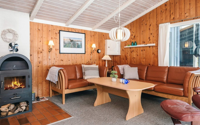 Sun-kissed Holiday Home in BlÃ¥vand near Sea