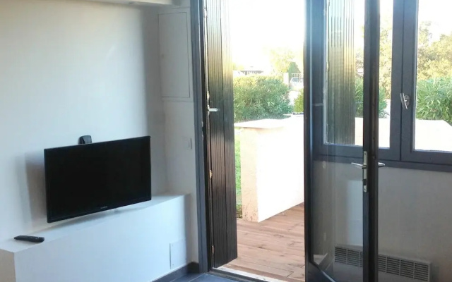 Studio Appartment 303