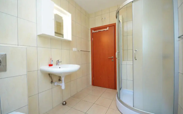 A2 - apt With 2 Balconies, 5 min Walking to Beach