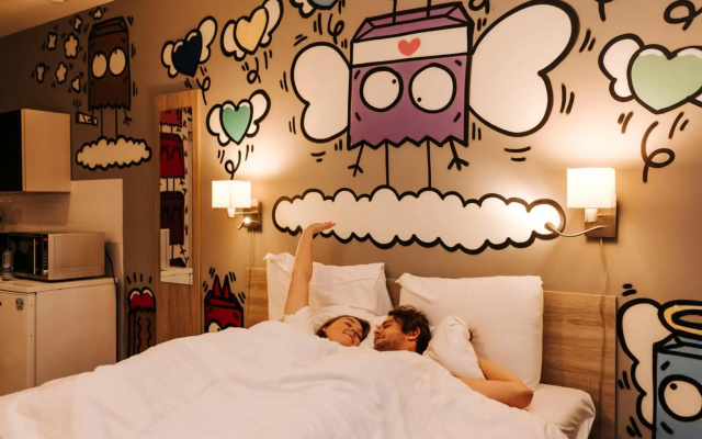 Amsterdam Teleport Hotel