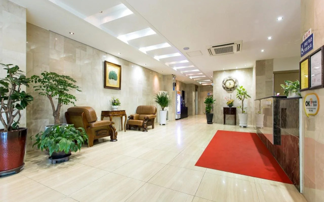 C&B Hotel