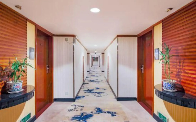 Jinlong Hotel