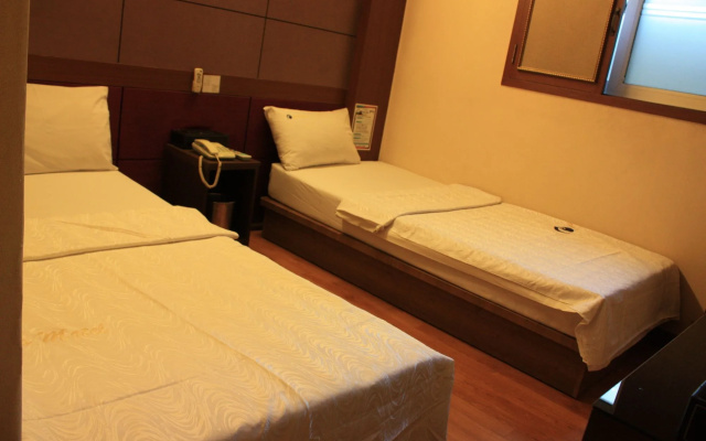 Coups Hotel