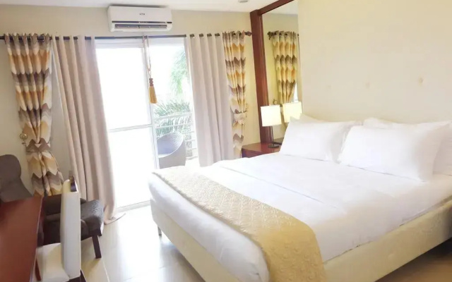 CML Beach Resort & Water Park