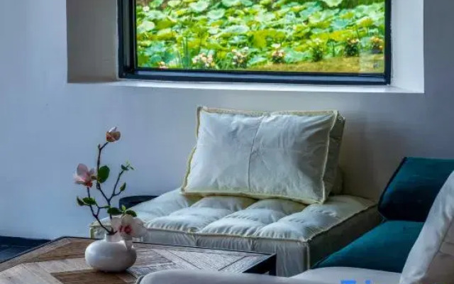 Xiangwang Lake View Vacation Homestay (Puzhehei Scenic Area Branch)