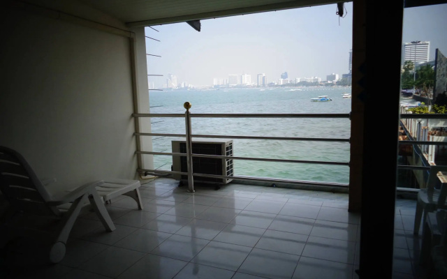 At Sea Hotel Pattaya