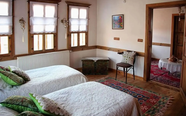 Dadibra Konak