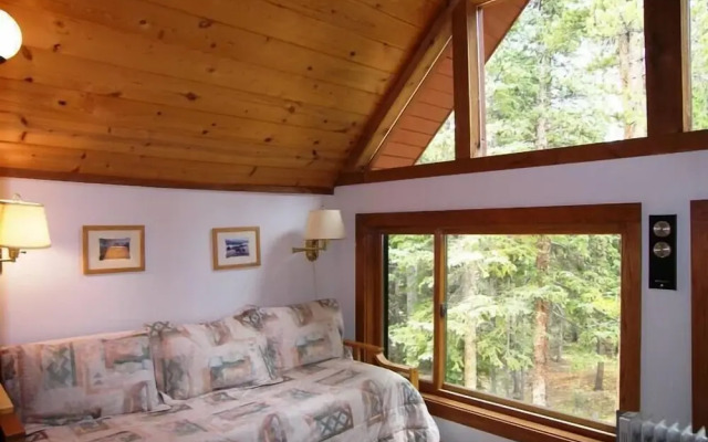 The Rendezvous 3 Br home by RedAwning