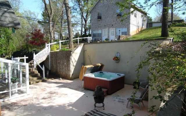 The Queen Anne House Bed and Breakfast