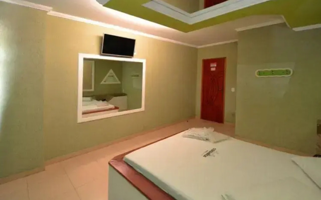 Caravellas Hotel (Adult Only)
