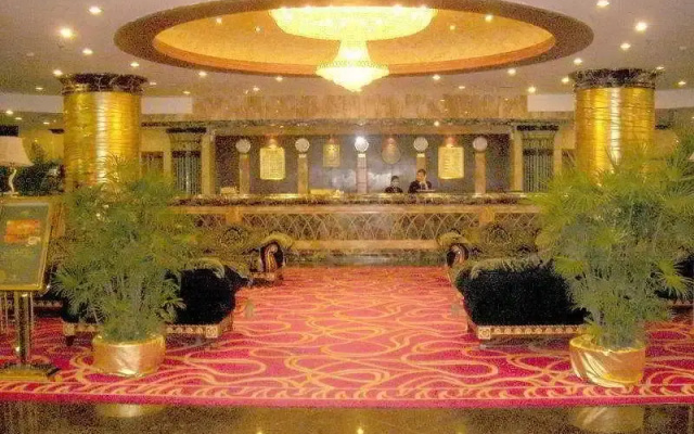 Peninsula Hotel Yichang
