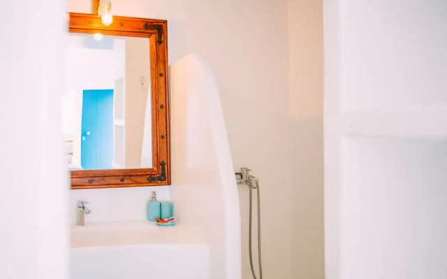Mykonos Supreme Comfort Suites