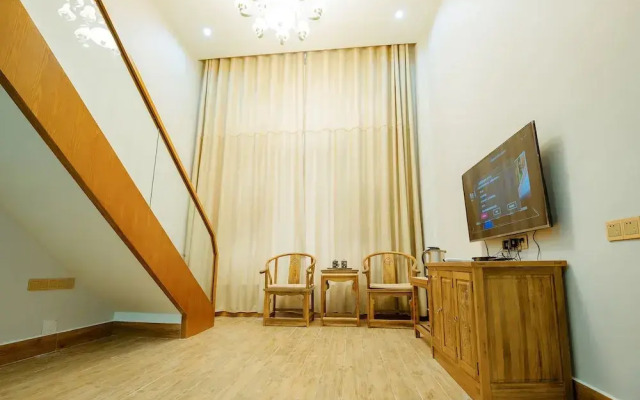 Qingcheng Sunrise Sailing Hotel