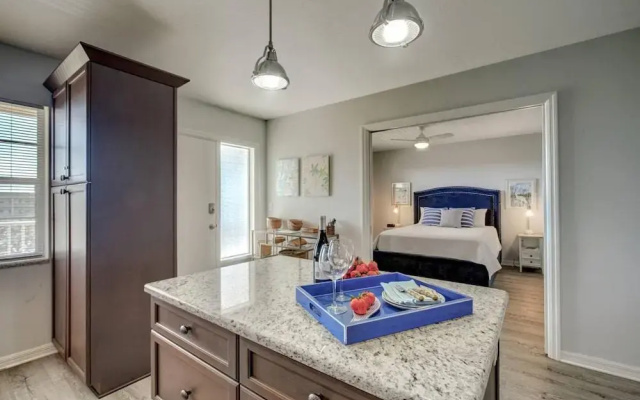 Bay Tree Beach Side