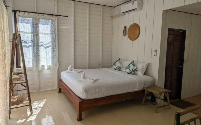 The River Retreat Koh Mak