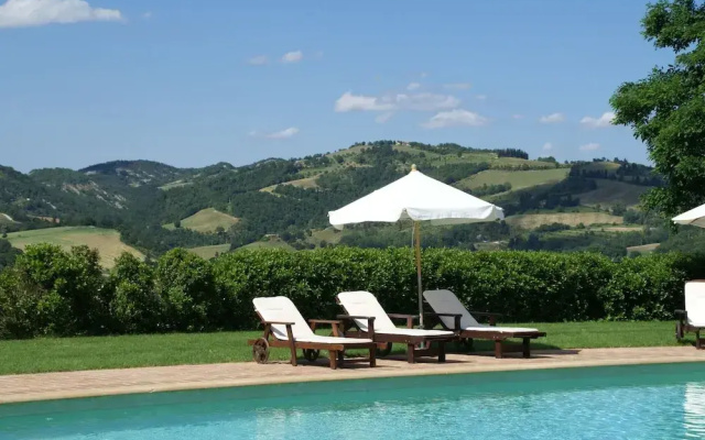 Holiday Home in Montone With Pool & Garden