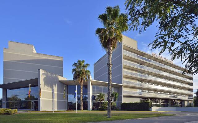 Отель Sol Costa Daurada Salou вид на фасад