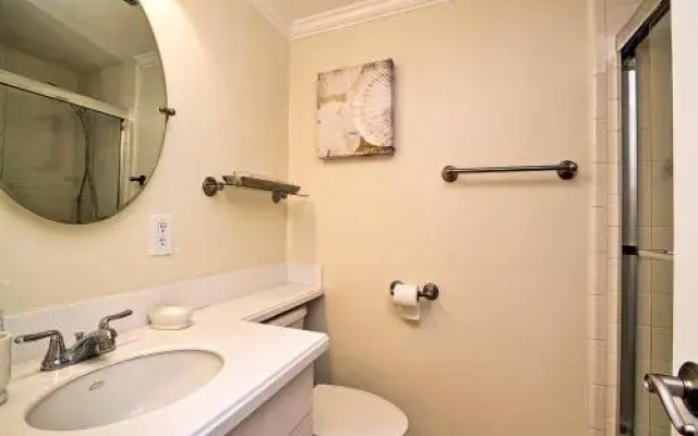 Island Flat 103