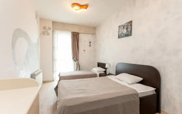Luxury 4 Bedroom Apartment