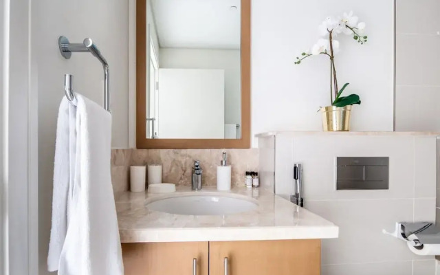 Stylish & Sophisticated 1BR in Downtown Dubai