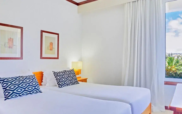 Vila Baleira Suites