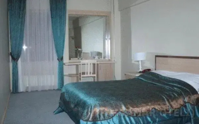 Akdamar Hotel