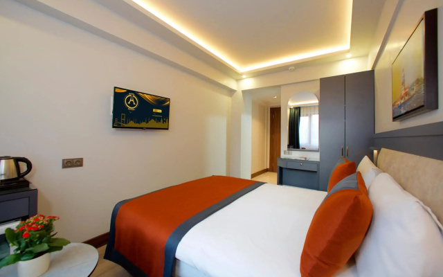 Eyfel Hotel