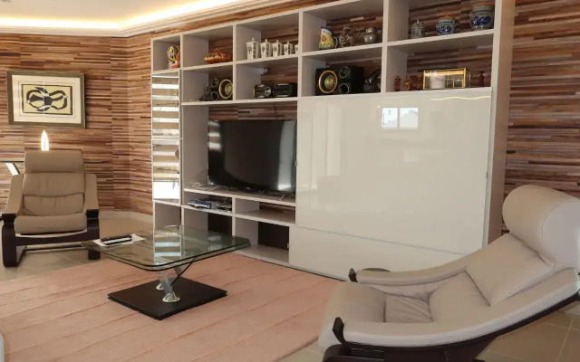 Holiday Home Ty Pleine - GUL101