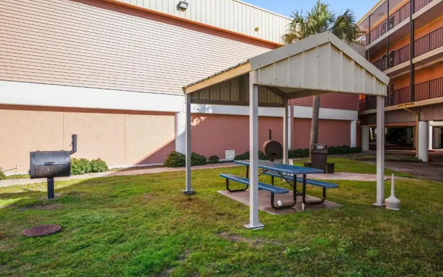 Ocean Oasis by Ryson Vacation Rentals