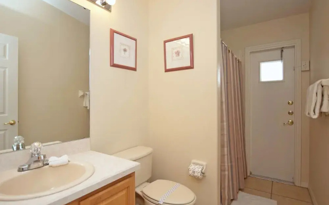Greater Groves 5 Bedroom House w Pool - 5202GG