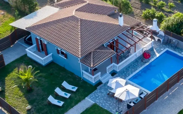 Villa Rose With Private Pool