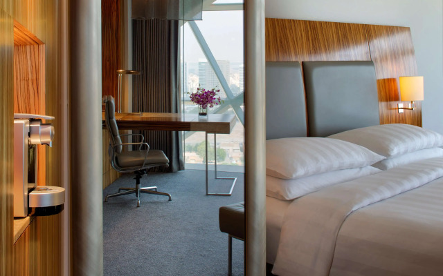 Andaz Capital Gate Abu Dhabi, By Hyatt
