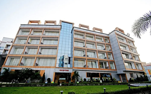 Hotel Rajmahal