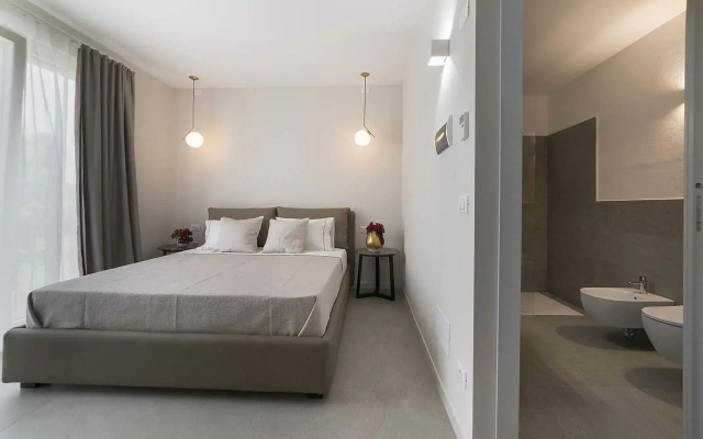 Garda Room