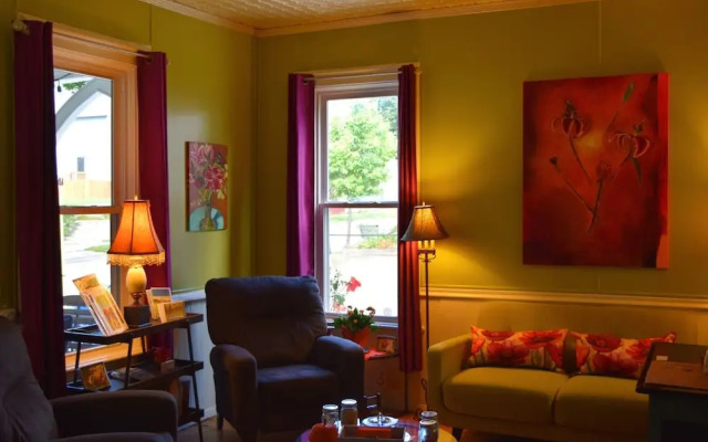 The Muse Gallery Guesthouse