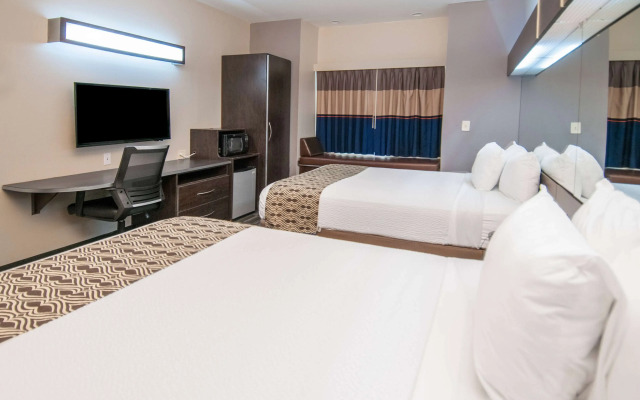 Microtel Inn & Suites by Wyndham Scott/Lafayette