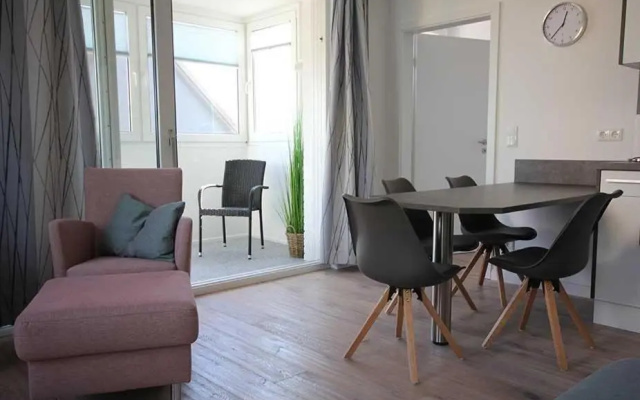 Grosse-Ferienwohnung-3-mit-Meerblick-und-Strandkorb-im-Haus-Seeluft-Duhnen