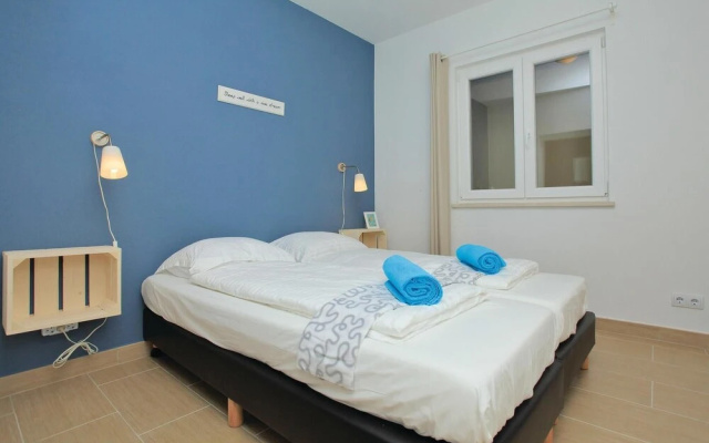 Stunning Home in Prigradica With Jacuzzi, Wifi and 8 Bedrooms