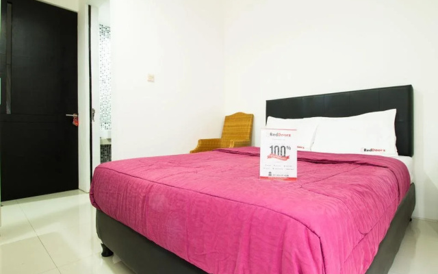 RedDoorz Apartment @ Cilandak