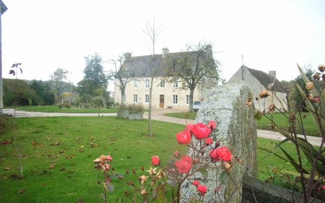 Le Petit Manoir